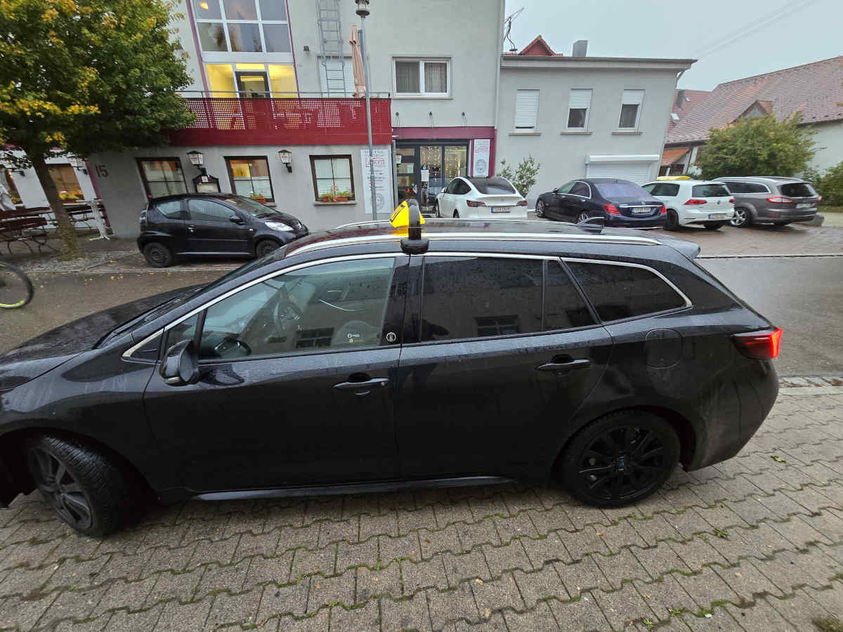Renna Taxi Tübingen Hoteltransfer zum Flughafen Stuttgart und Einzugsgebiete in Baden-Württemberg